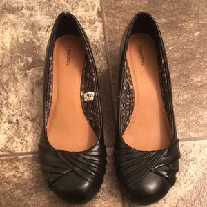 Women’s Black Wedge Shoes